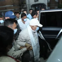 एमालेका अध्यक्ष ओली अस्पतालबाट डिस्चार्ज, बृहत् बाम एकताका लागि पहल थाल्ने तयारी