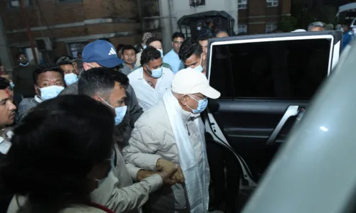 एमालेका अध्यक्ष ओली अस्पतालबाट डिस्चार्ज, बृहत् बाम एकताका लागि पहल थाल्ने तयारी