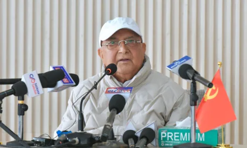 एमालेका अध्यक्ष केपी ओली र नेपाली कांग्रेसका नेता रमेश लेखक हिरासत मुक्त, सरकार पूर्वाग्रही ठहर