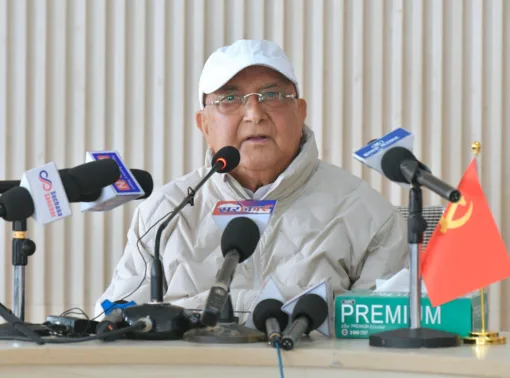 एमालेका अध्यक्ष केपी ओली र नेपाली कांग्रेसका नेता रमेश लेखक हिरासत मुक्त, सरकार पूर्वाग्रही ठहर